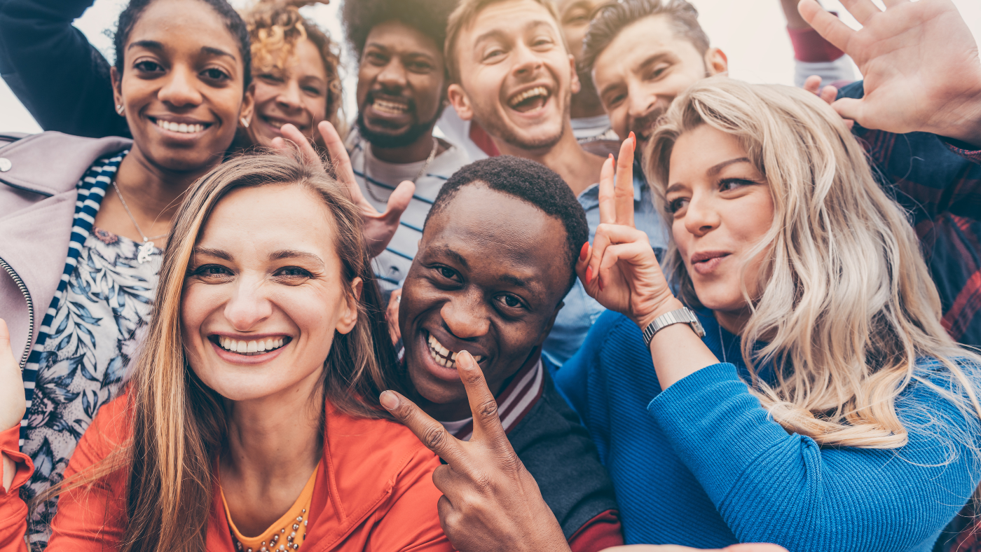 From Application To Collaboration: Everything You Need To Know About Mutual Brand Ambassadors