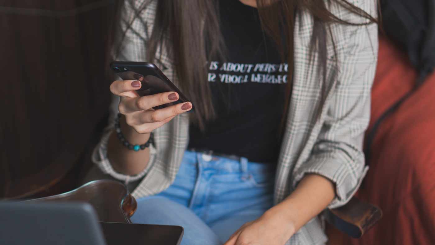 To The Men: Why Your Wife Just Swiped Down on You